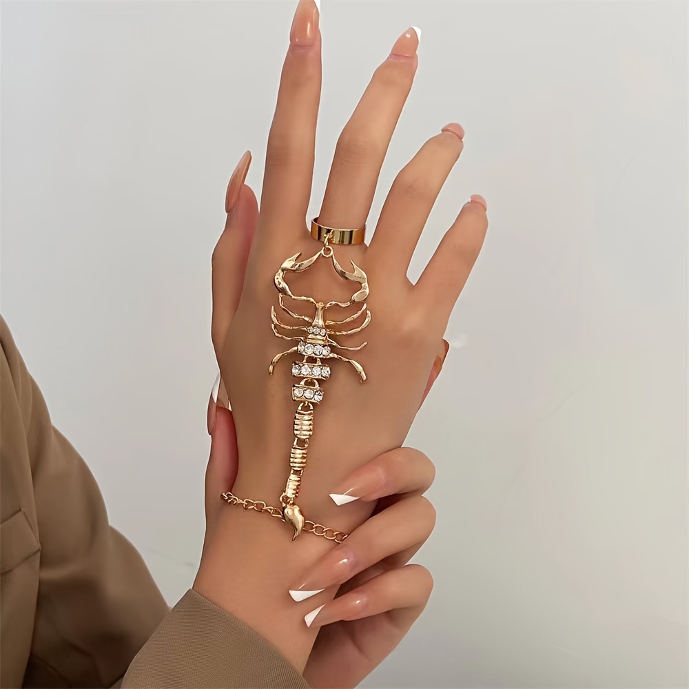 Exaggerated Retro Personality Bracelet