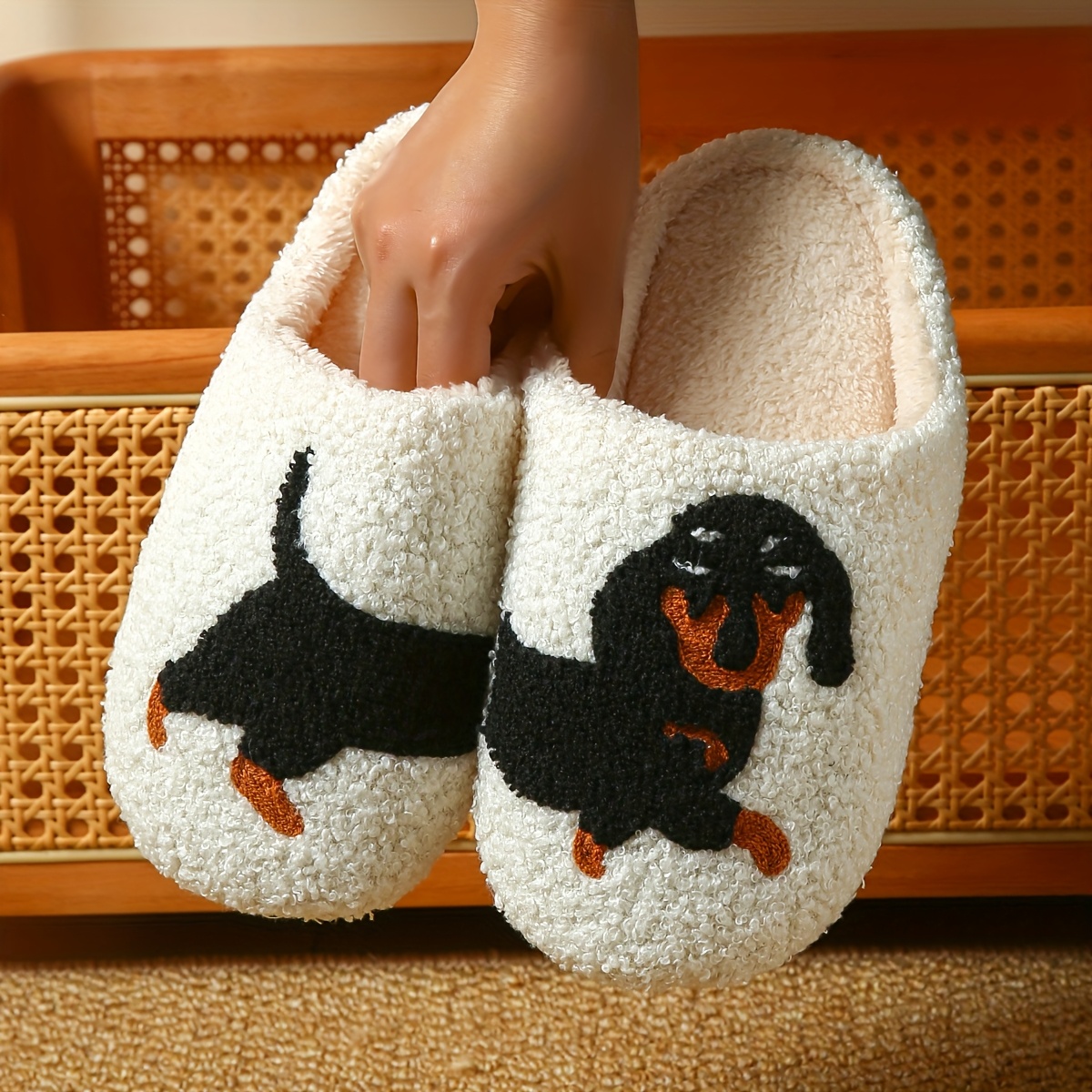Women's Home Slippers - Warm And Comfortable Indoor Shoes For Autumn/winter, Dance Shoes, Lightweight, Non-fatiguing Indoor Slippers, Couple Style Holiday Gift