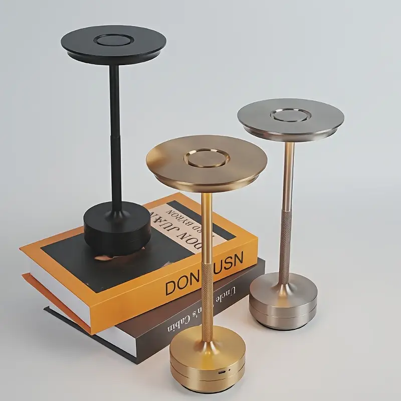 1pc control bedside table lamp with usb port adjustable brightness golden metallic usb powered led desk lamp with usb port Product details 2