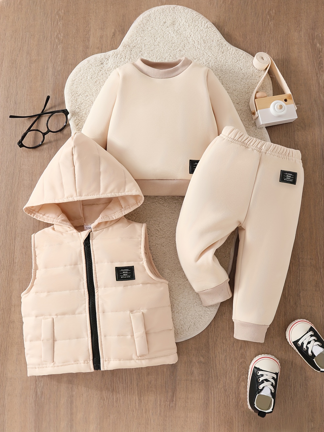Baby Outfit with a Hooded Vest *-Piece Set for Kids for Autumn And  Winter, for Outdoor