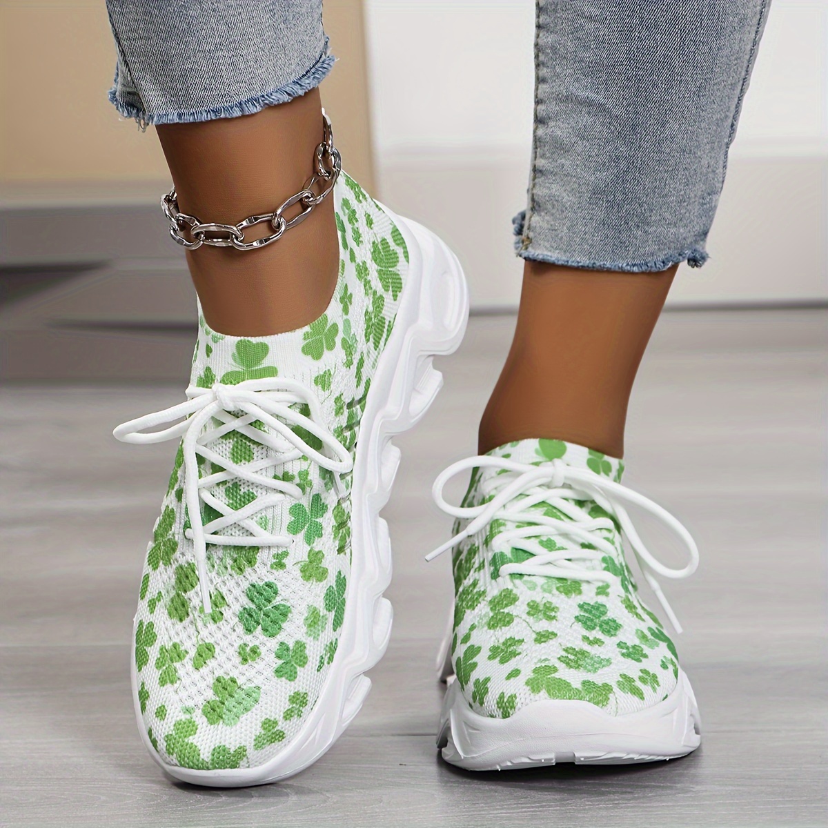 

Women's Good Luck Clover Print Sneakers - Casual Comfortable Knit Fabric, Breathable Low-top Lace-up Shoes With Tpr Sole, All