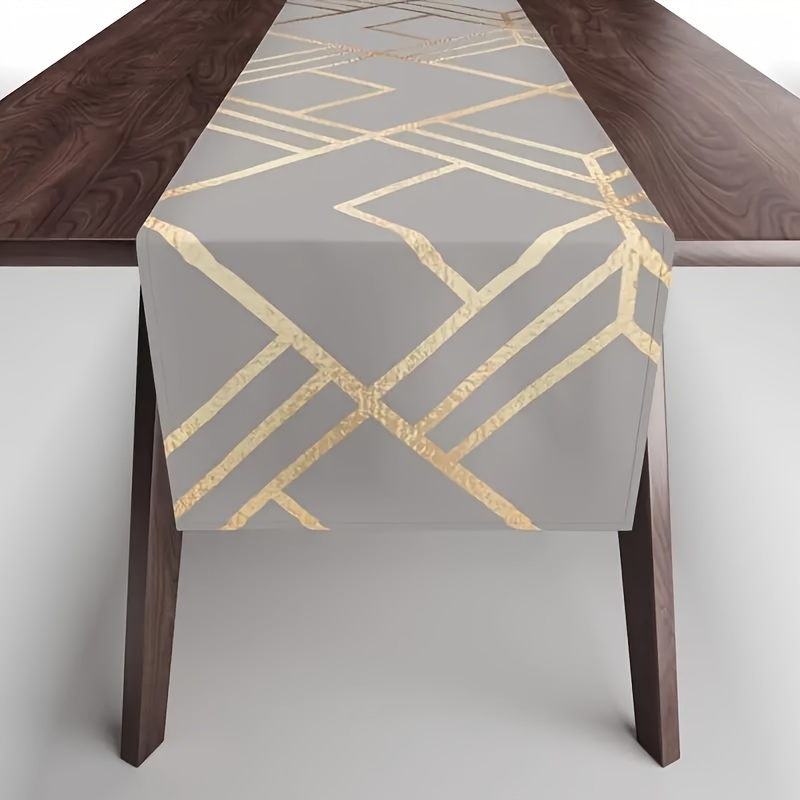 

Elegant Gray & Golden Geometric Gradient Table Runner - Dining, Kitchen, And Outdoor Events - Polyester, Rectangular, Ideal For Home Gatherings & Parties