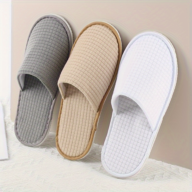 

2pcs Cozy Fleece Slippers - Disposable, Warm, Soft Fabric, Ideal For Autumn & Winter, Home, Hotel, Use,