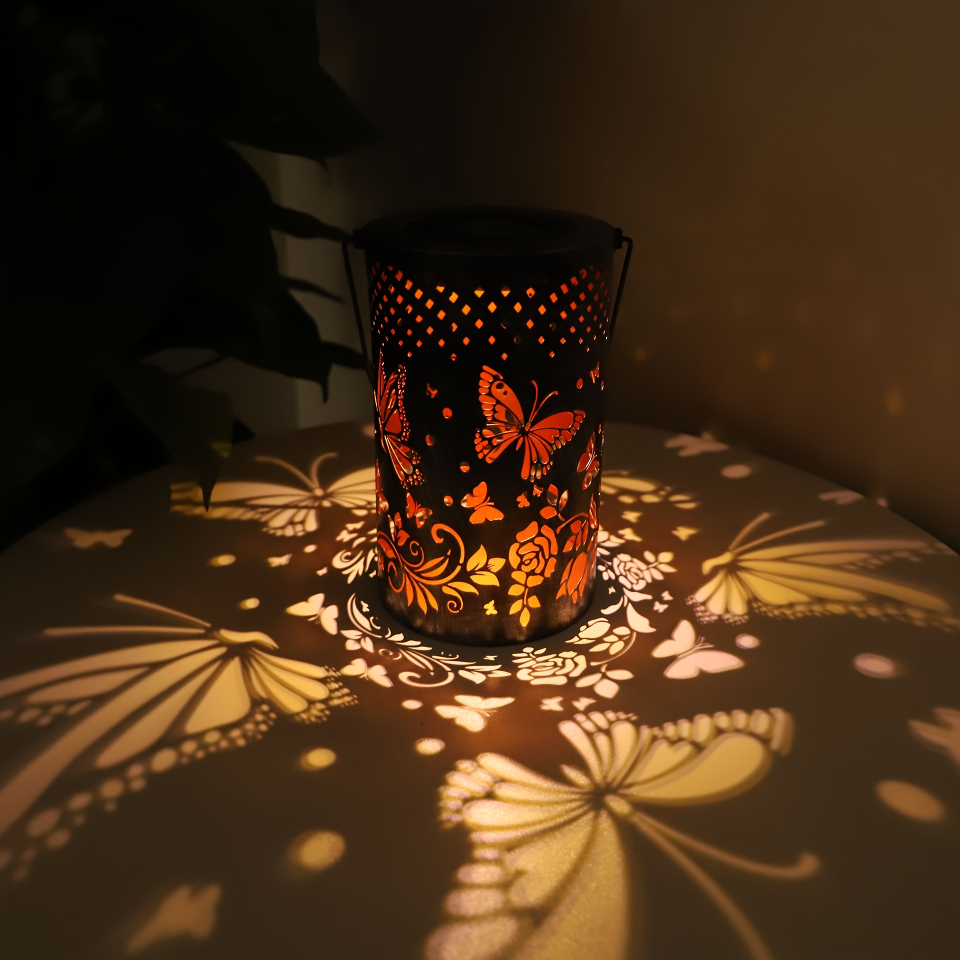 

1pc Solar Butterfly Hollow Pattern Atmosphere Lantern, Projection Lights, Hanging Lights, Yard Landscape Lights, Outdoor Garden Lawn Lights Gifts For Girls