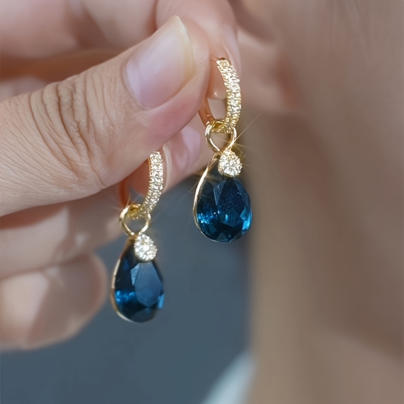 TEMU 1 Pair Of French Luxury Temperament Easy And Versatile Rhinestone Droplet Shaped Pendant Earrings Suitable For Women' Party And Wedding