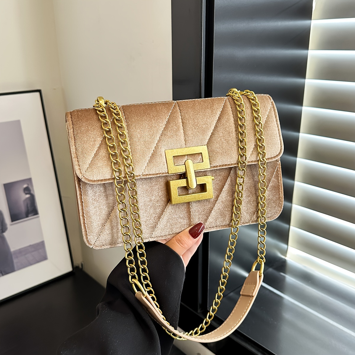 

1pc, Elegant Beige Handbag (9.05"x5.51"x3.14"), Chic Double-layer Shoulder Crossbody Bag With Golden Chain Strap For Women