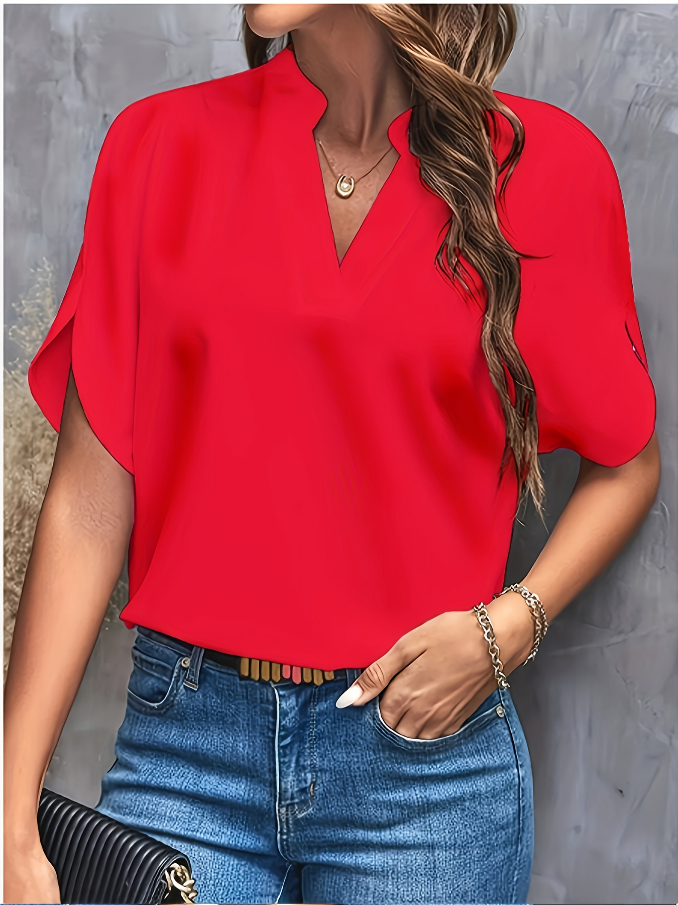 blouse sexy à col   et manches courtes pour femme - haut rouge décontracté printemps/été avec fente sur le  , polyester, lavable en machine, tissu  , parfait pour tenue décontractée, mode de printemps | manches volantes | tissu   2