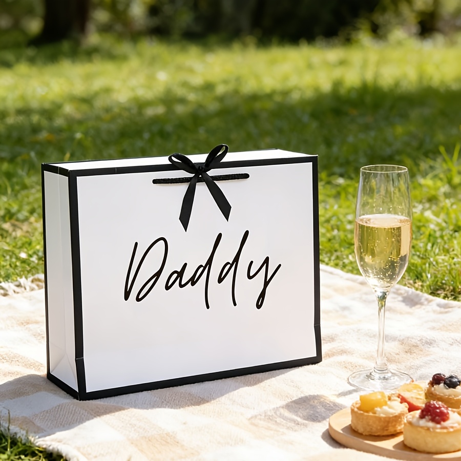 Image of Gift For Her/him 1 "daddy" Gift Bag, Lightweight Foldable Shopping Gift Bag, With Handle Rope Reusable Shopping Bag, Classic Father's Day Gift Bag, Birthday And Thank You Event Gift Storage Bag