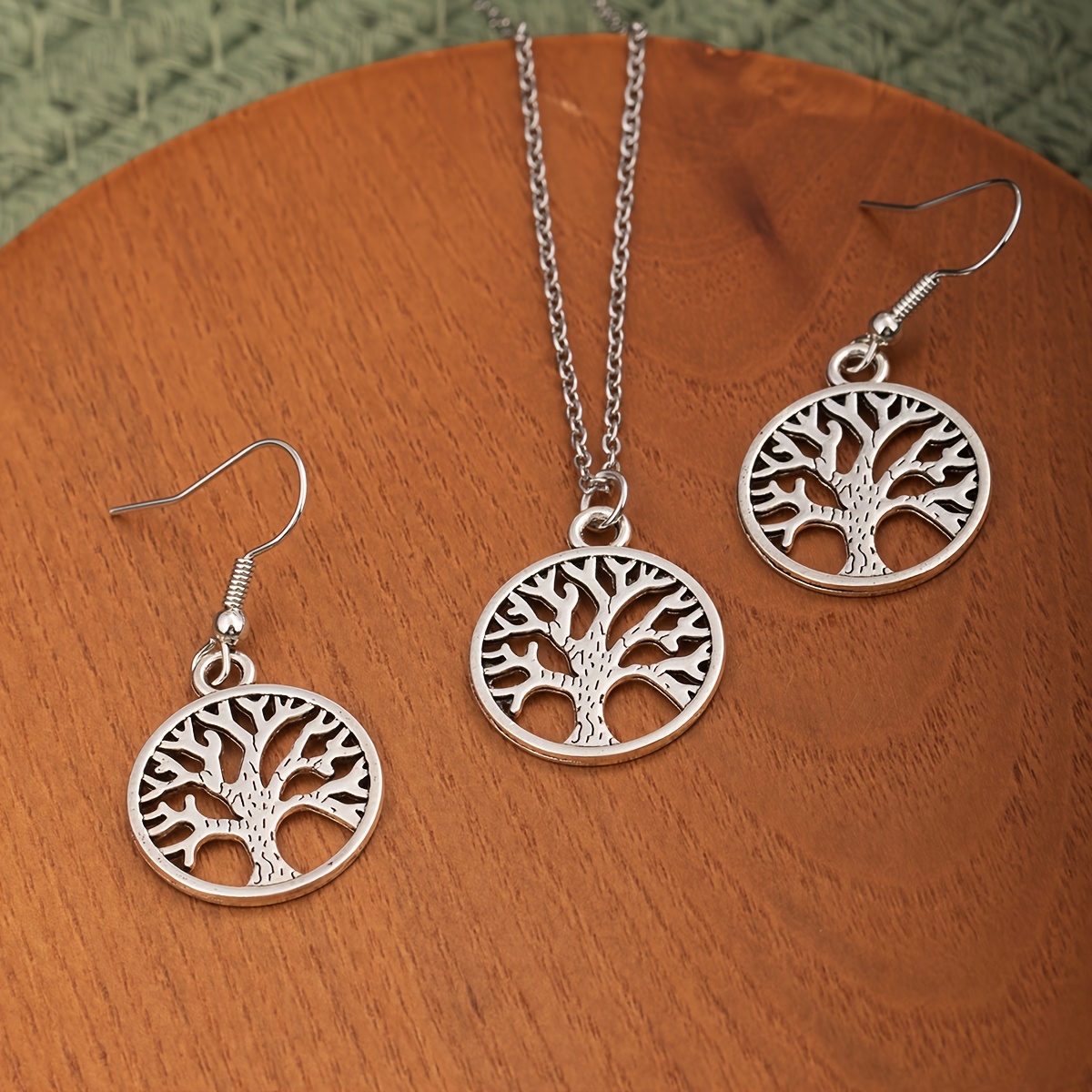TEMU 3 piezas de Joyería Étnica Vintage para Mujer, Conjunto de Pendientes y Collar Pequeño con Colgante Hueco de Árbol de en Plata , Accesorios