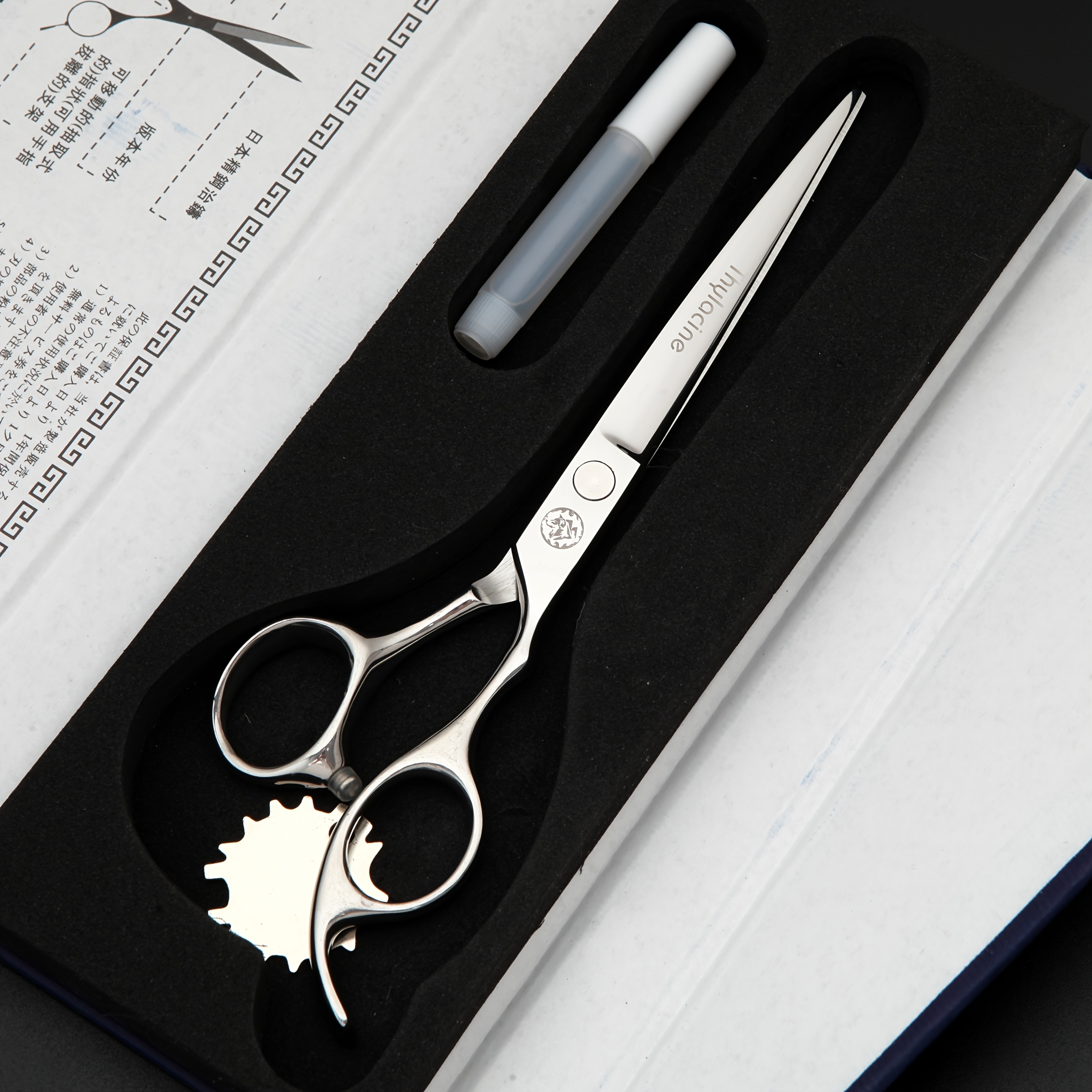 E-shop Authentische japanische Thglacine 440C Premium Haarschere aus silbrigem Edelstahl in voller Größe, hochwertig. Handpoliert für langanhaltende