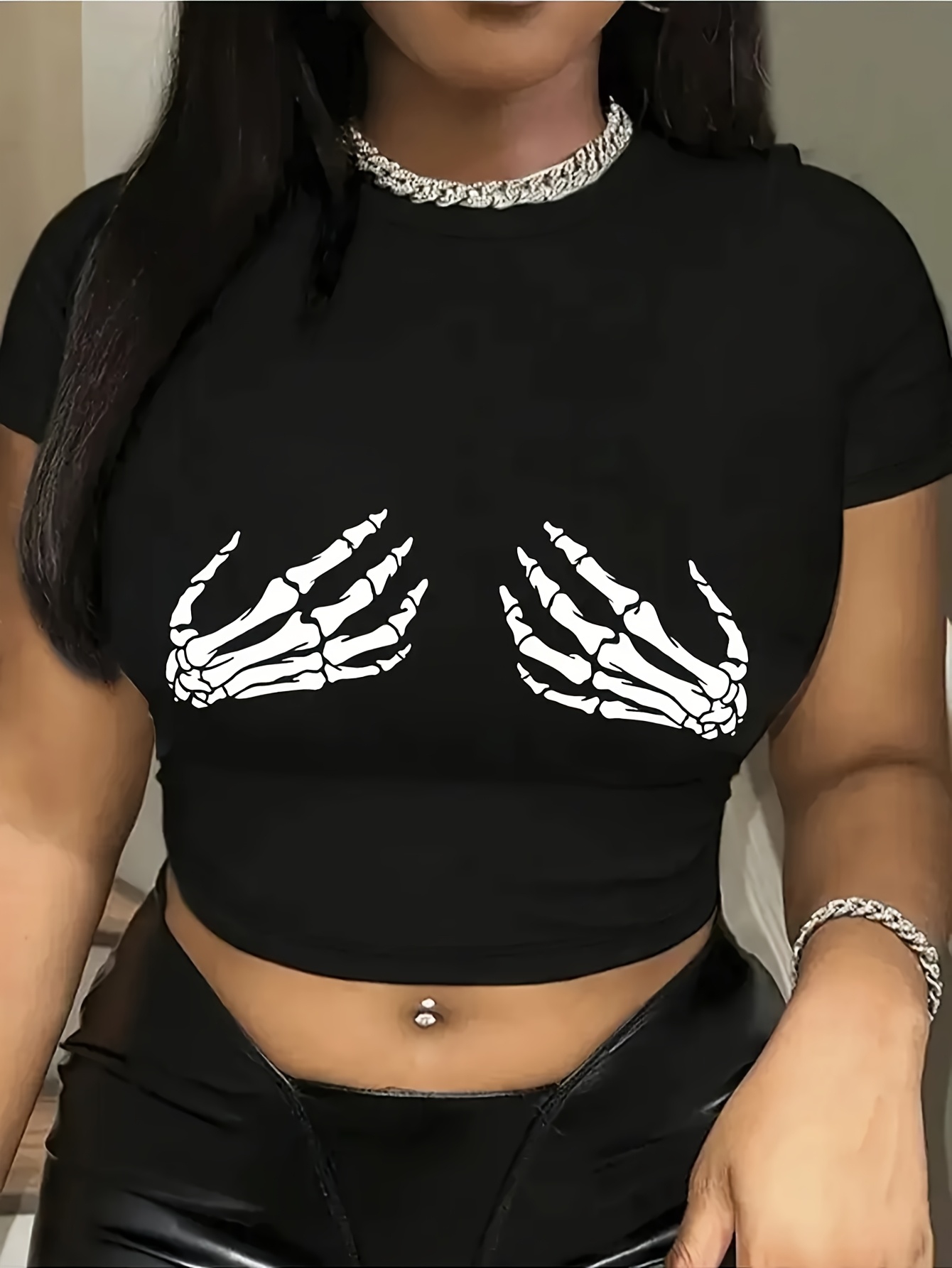 skull hands crop top