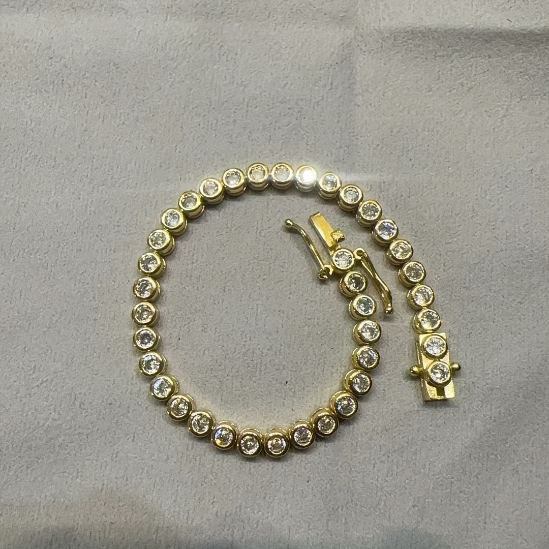 TEMU Bracelet de Luxe Français en 3A - d'Août, Idéal pour , Mariages, Cadeau de Saint-Valentin - Chaîne Élégante pour Toute l'Année, pour Adolescents