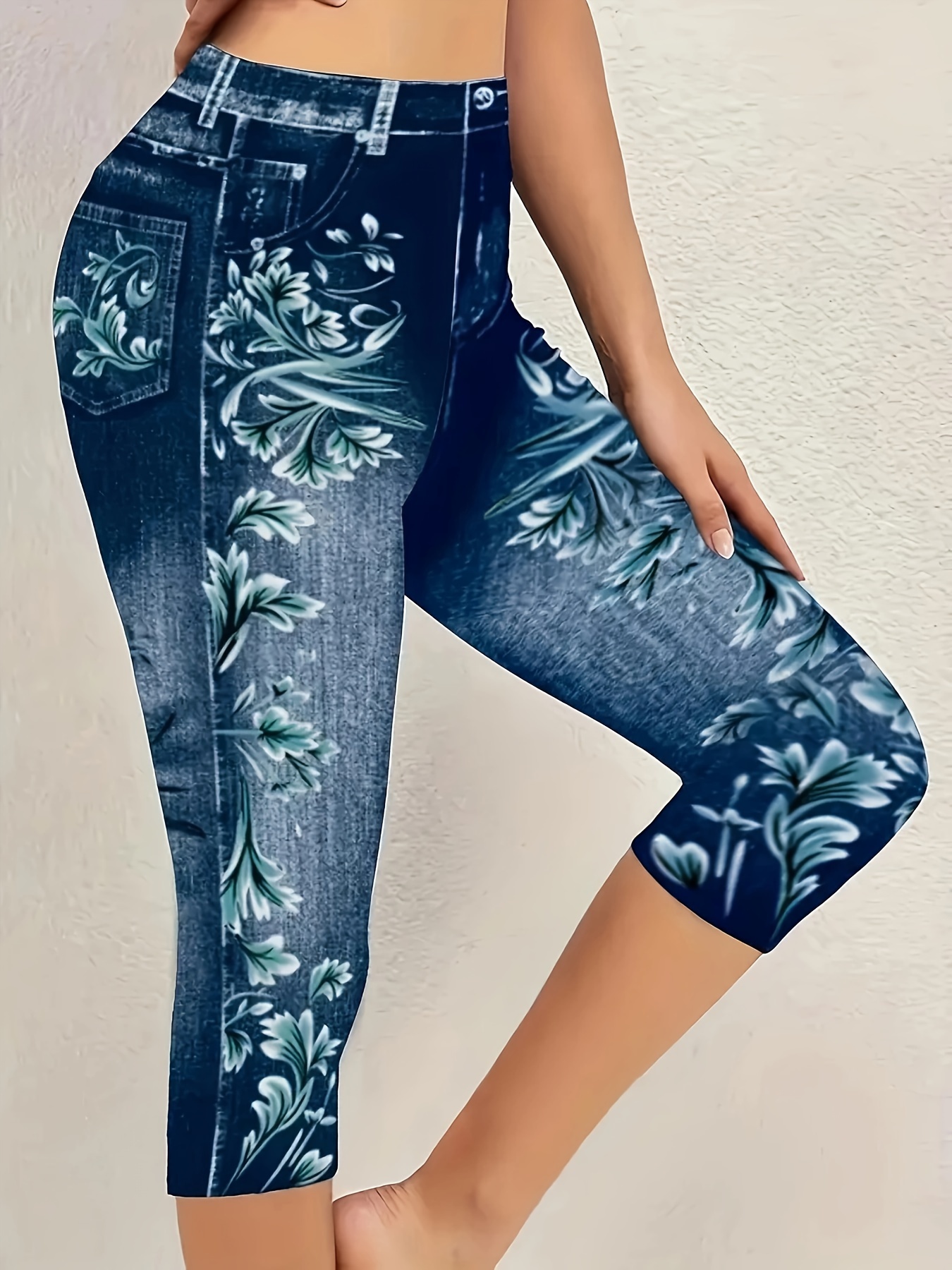 Plus Size Floral Print Capri Leggings, Casual Faux Denim Stretchy Leggings For Spring & Summer, Women's Plus Size Clothing