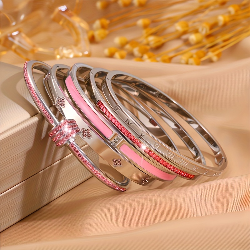 TEMU Lot de 5 bracelets en acier inoxydable élégants et légers, idéaux pour un ou , accessoires haut de gamme pour hommes et femmes