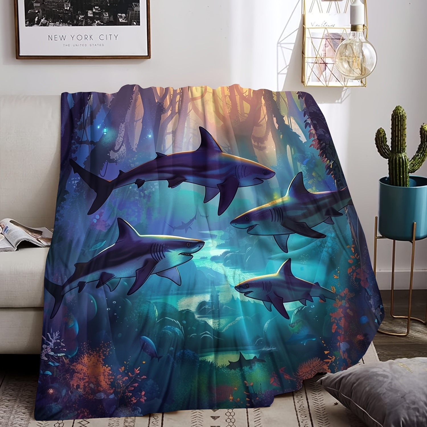 

Cozy Shark-themed Flannel Throw Blanket - Soft, Warm, And Couch, Bed, Office, And Travel - Ideal Gift For