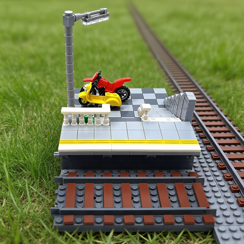 305pcs Train Station Platform Building Blocks Set