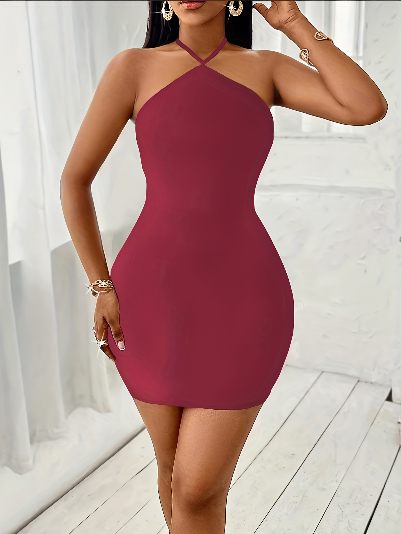 a fitted short bodycon dress straps a halter neck suitable - Temu
