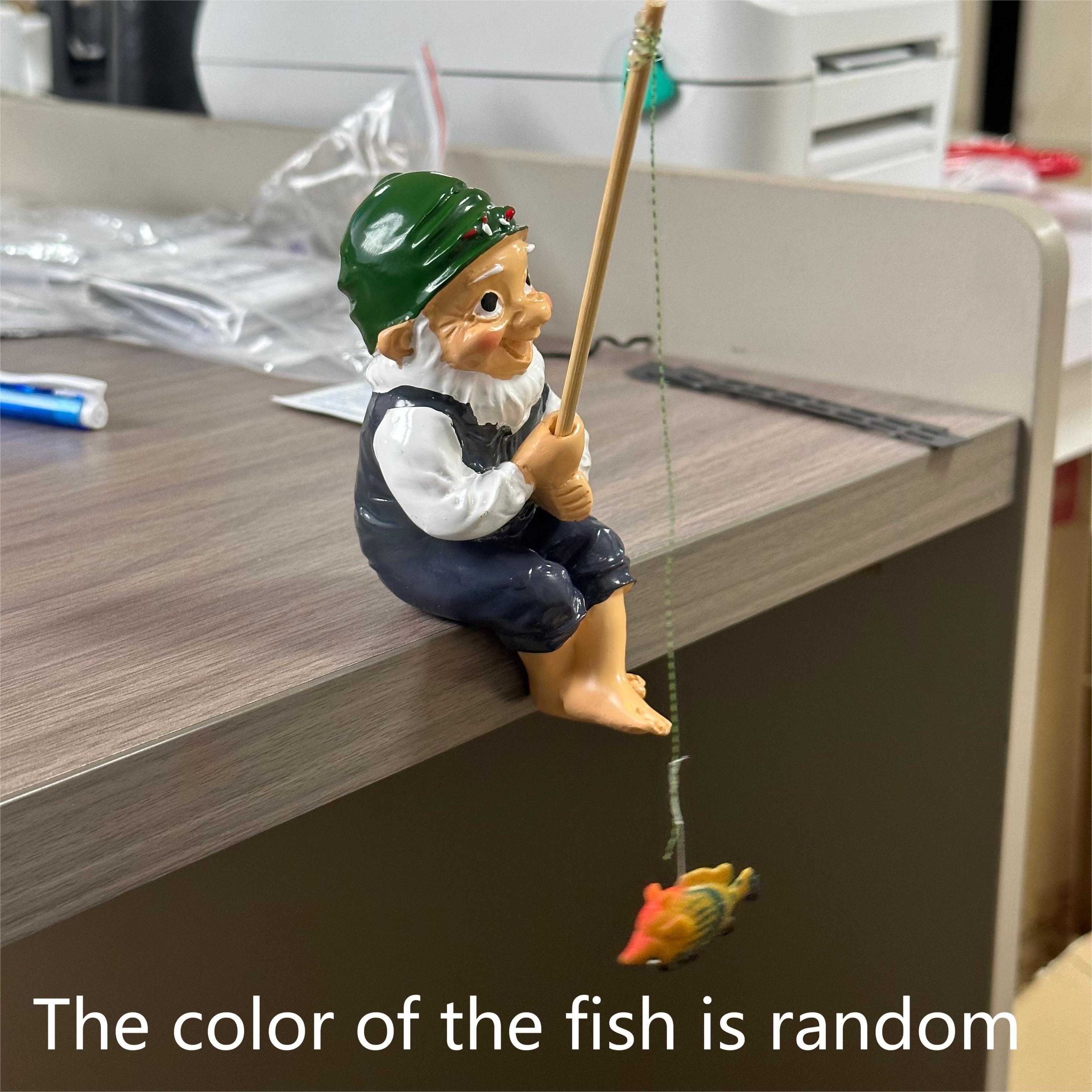 Image of Random Fish Color Fishing Gnome Seated Statue, , Resin Garden Statue, Funny Outdoor Lawn Garden Gnome Statue Decoration For Halloween Thanksgiving Christmas Decorations Collectible Figurines