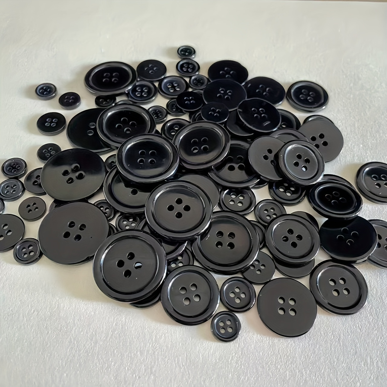 

100pcs Black Resin Buttons Assortment, Mixed Sizes With Box, Ideal For Shirts, Trench Coats, And Jackets