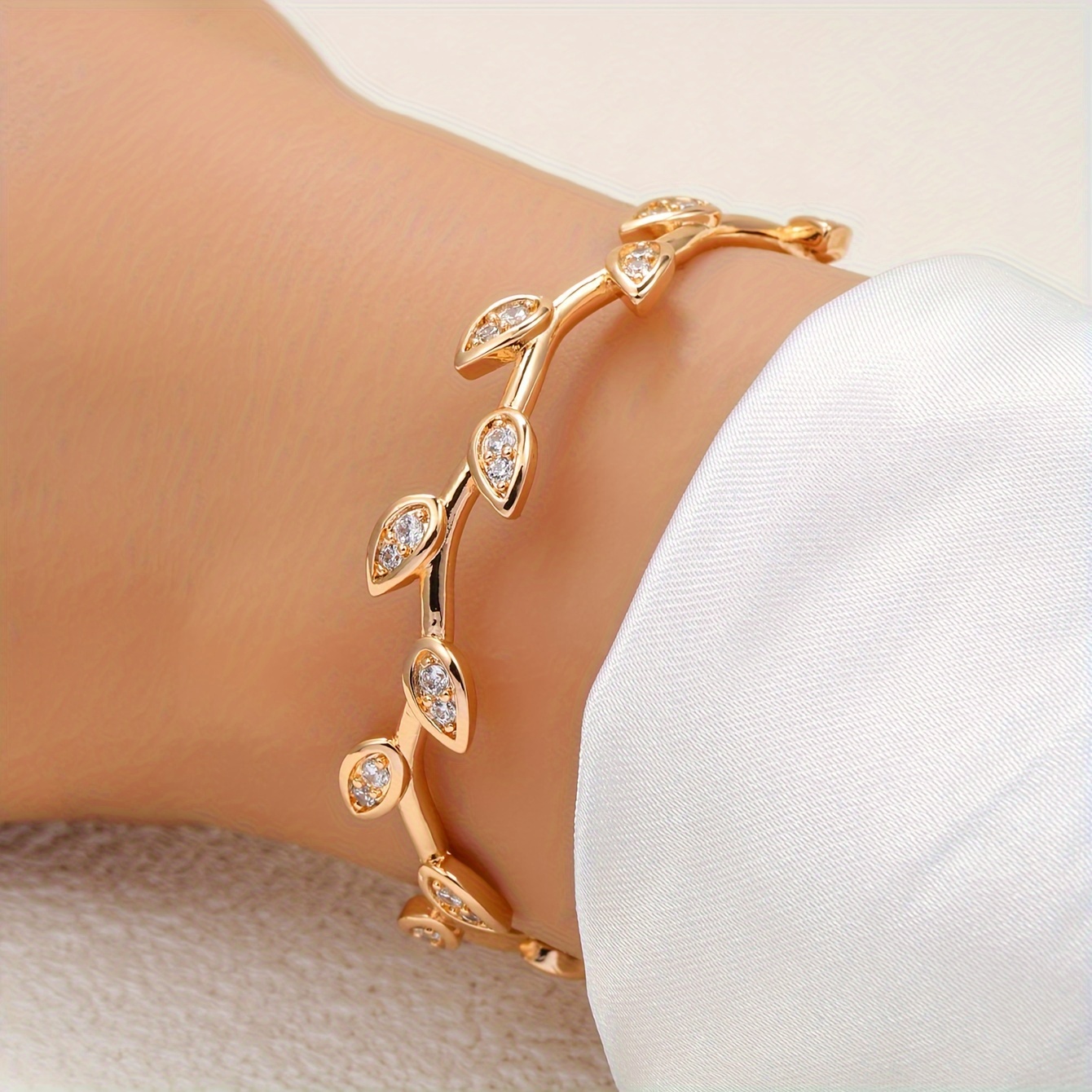 Double Layer Bracelet Gold for Women, Charm Bracelets,14k Real Gold Flower  Bracelet, Minimalist, Birthday Delicate Jewelry Gift to Her 