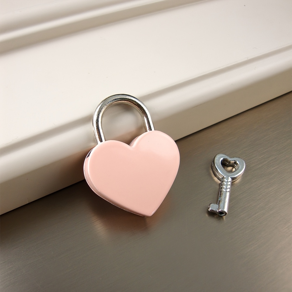 Customizable Heart-Shaped Lock with Handwritten Design, Couples Gift