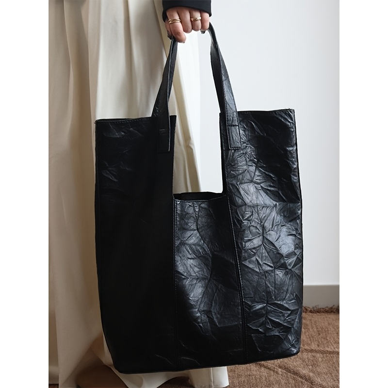 

Grand Sac Fourre-Tout en Cuir Synthétique Noir pour Femme - Style Bohémien, Sac à Épaule avec Fermeture Magnétique, Intérieur Spacieux & Bretelles Fixes, pour les Quotidiens ou l'