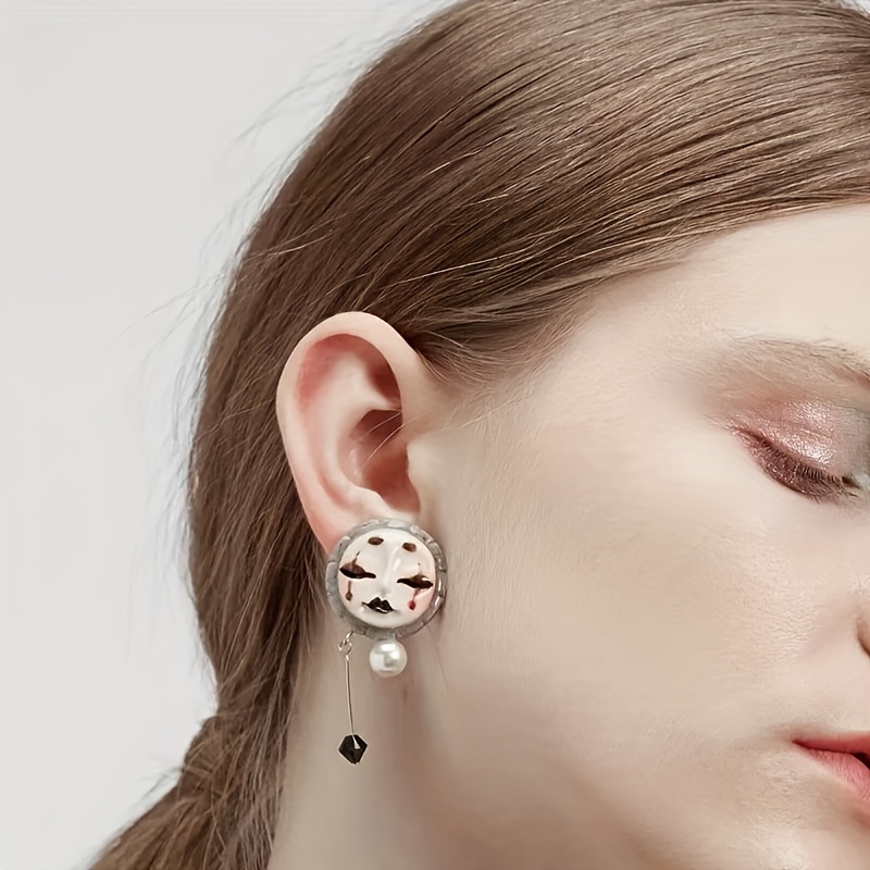 Gothic Black Witch Asymmetrical Ear Studs for Halloween