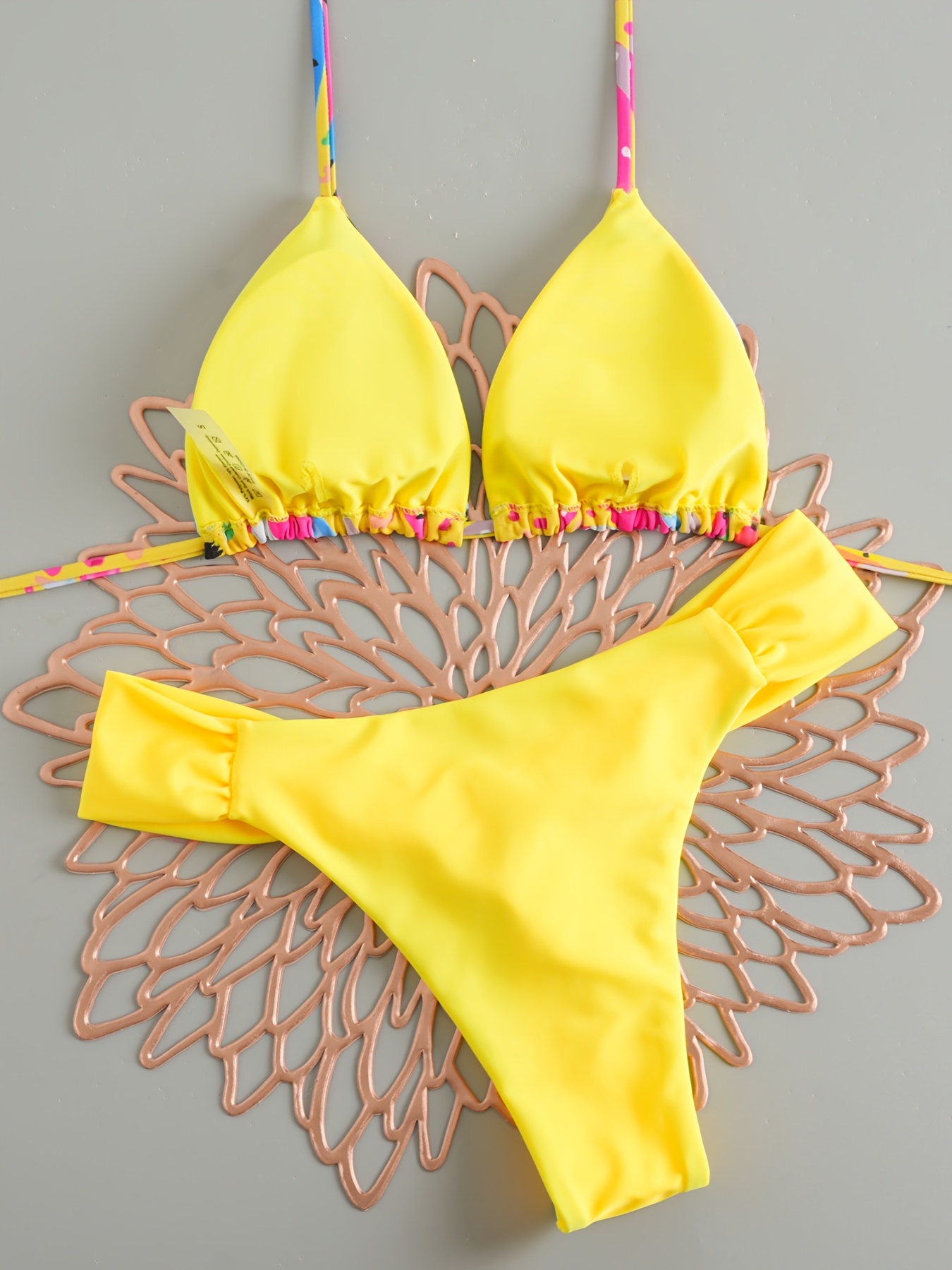 Bikini de Moda con Estampado de Frutas Tropicales - Traje de Baño Atractivo