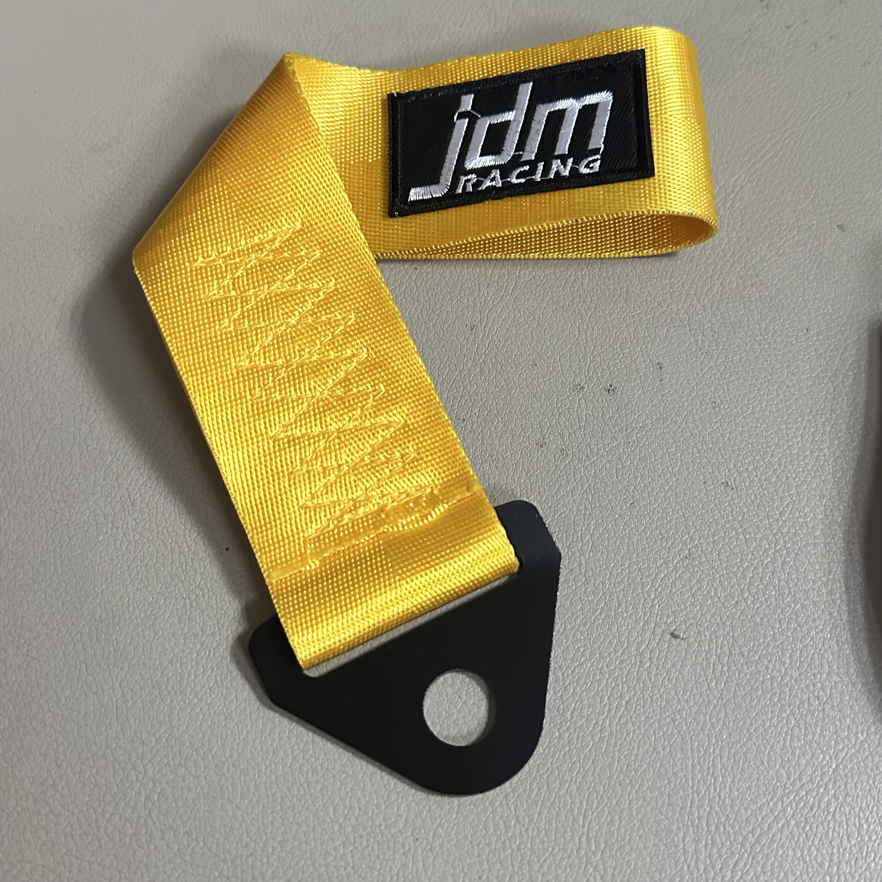 E-shop JDM RACING Auto-Schleppgurt – Einstellbarer Gelber Nylon- und Eisen-Rettungsgurt mit Metallhaken, 2-Tonnen-Tragkraft für Fahrzeugdekoration &
