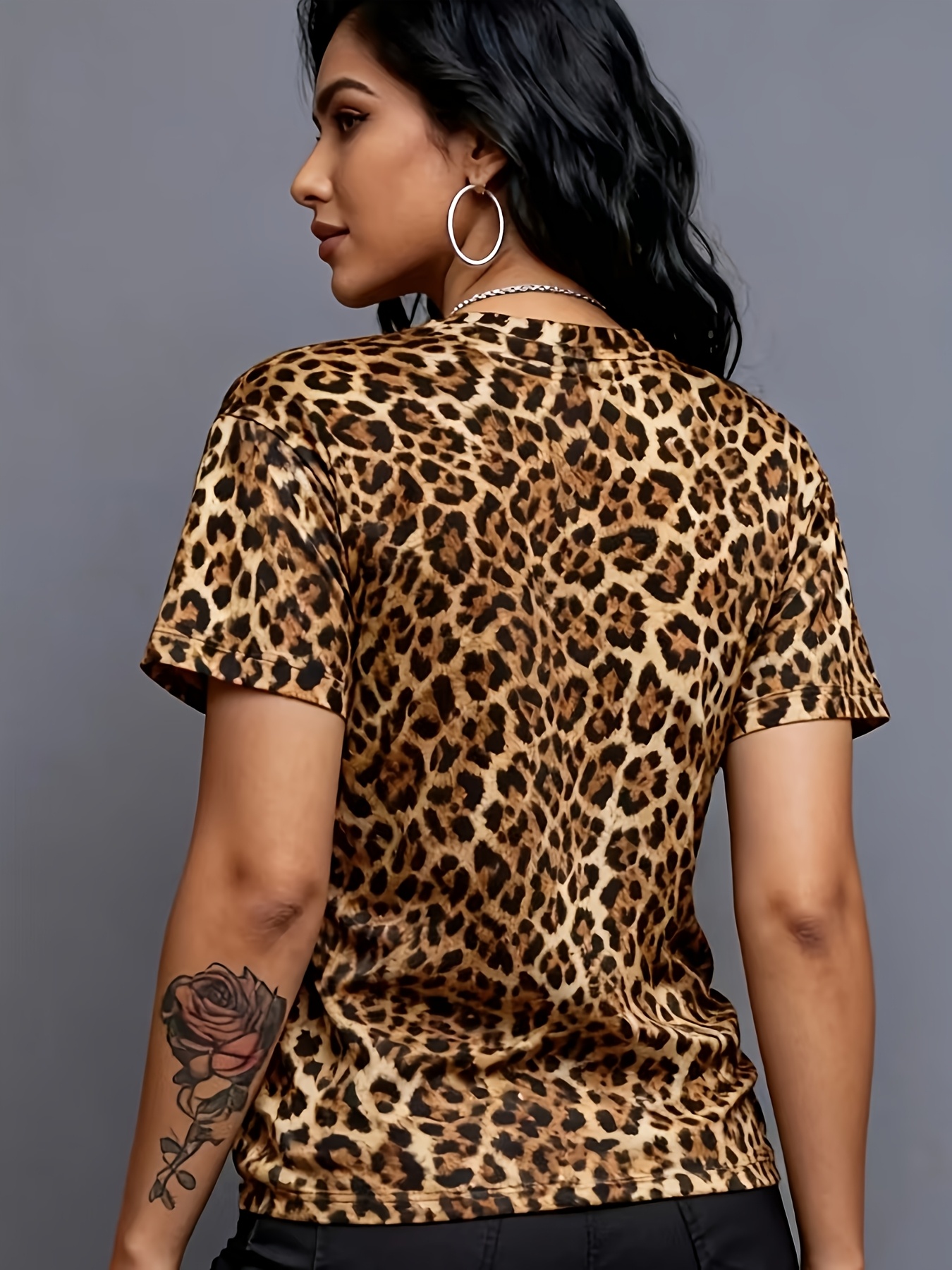 T-shirt LĂ©opard Femme Manches Courtes T-shirt Ă manches courtes pour femme, style europĂ©en et amĂ©ricain, imprimĂ© numĂ©rique lĂ©opard 2026, vĂȘtement de sport, T-shirt dĂ©contractĂ© d
