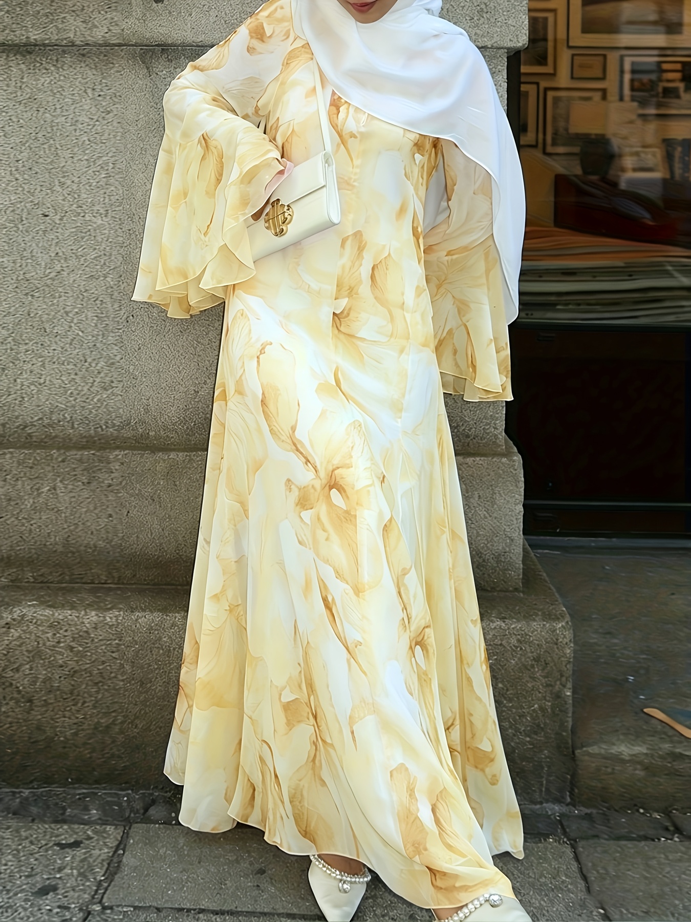 item picture autumns new   round neck long dress elegant and   floral printed flared sleeve long dress     catching long sleeved floor length dress for dates