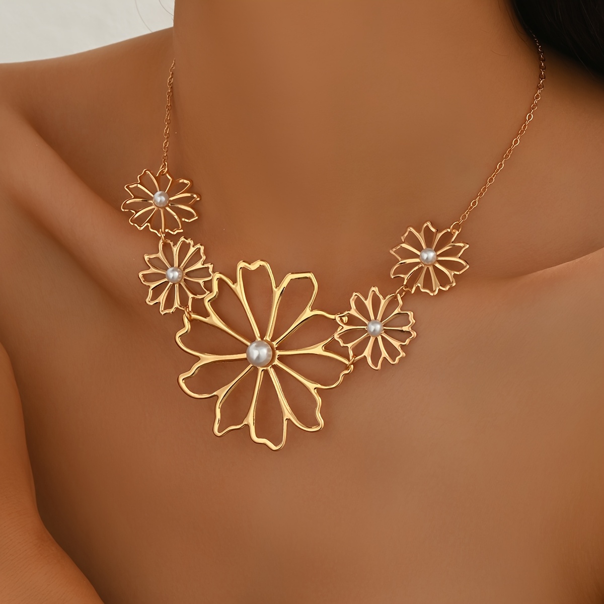 Personalized Hollow Flower Imitation Pearl Necklace, Elegant