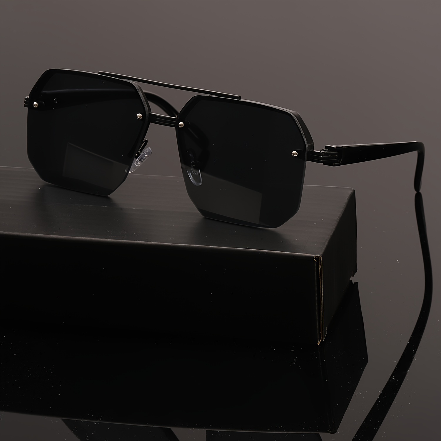 

Luxury Glasses, Retro Fashion Metal Frame, Sporty Look, Trendy Eyewear For Men And Women