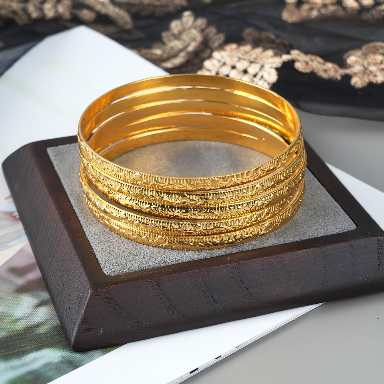 

5-piece Trendy Middle Eastern Embossed Pattern Bangles For Women, Vintage Style, Perfect For Daily Wear, Parties & Gifts, Stackable Golden-toned Jewelry Accessory Gifts For Eid