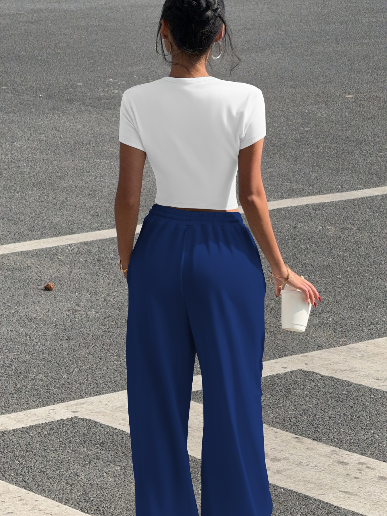 A Stylish Two-Piece Set for All Seasons, Featuring a Heart Print Casual Outfit, Consisting of a Fitted White Short T-Shirt And Tapered Jogger Pants, Machine Washable, Perfect for Street Fashion And Vibes