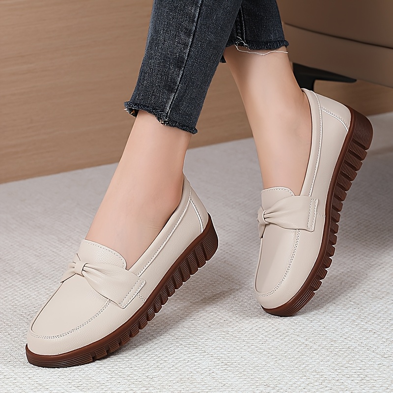 Mocasines Sin Cordones para Mujer Cubierta Punta Redonda de Zapatos  Cómodos para Caminar en Negro y Gri