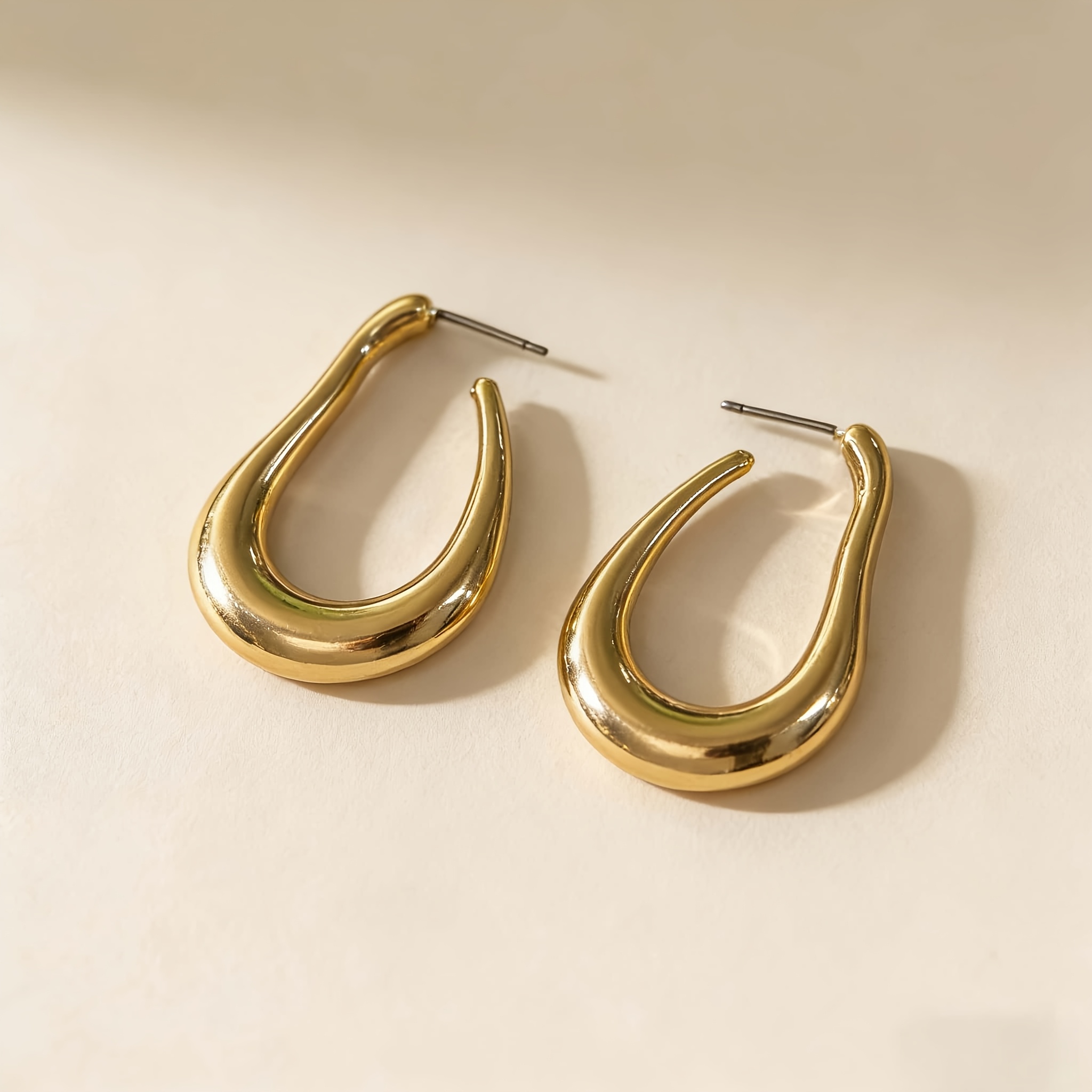 Women's Irregular U-Shaped Water Drop Earrings, Elegant Design