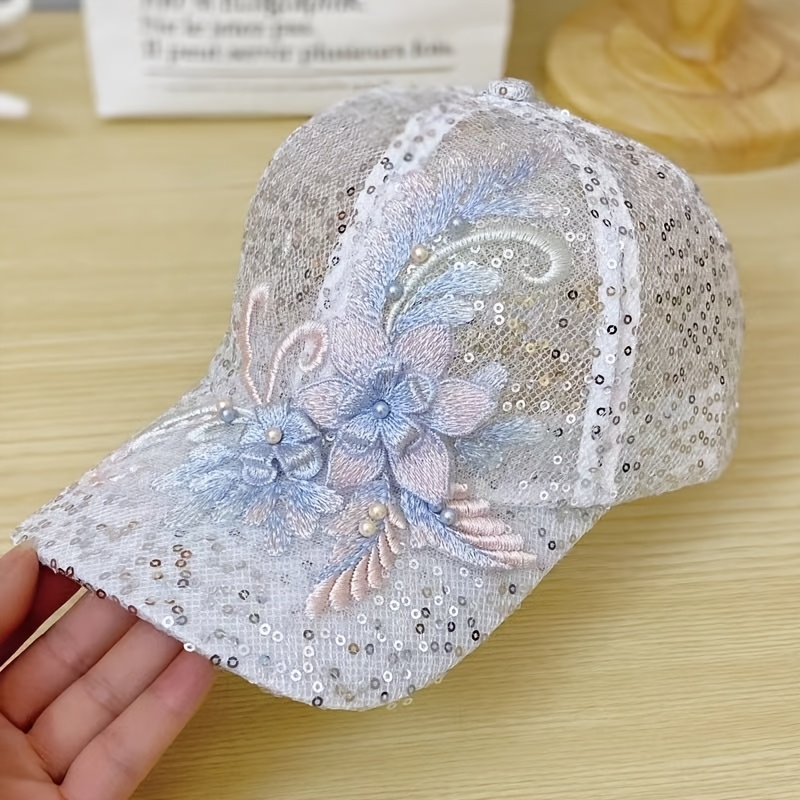 E-shop Baseballkappe für Damen mit Strass und floralen Cutouts: Ein unverzichtbarer, trendiger Artikel für ein modisches Frühlingsgarderobe