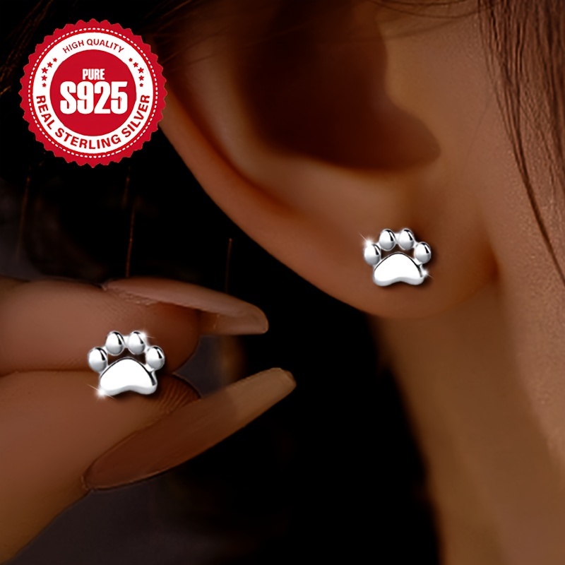 

A Pair Of Women's Cat Paw Earrings, S925 Sterling Silver, Simple And Small Animal , Ear Piercing, Suitable For Daily Multi- Wear, Hypoallergenic 1.23g