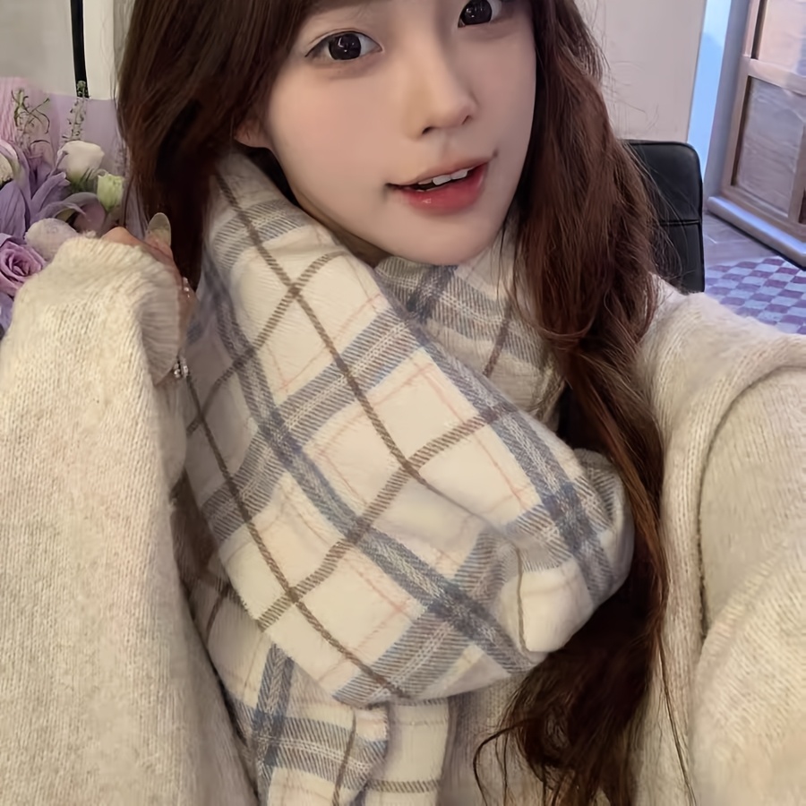 2025 Autumn And Winter Thick Striped Scarf with an Elegant Tassel Design, Available in Beige And Blue, Windproof And Warm, a Fashionable Item for Women