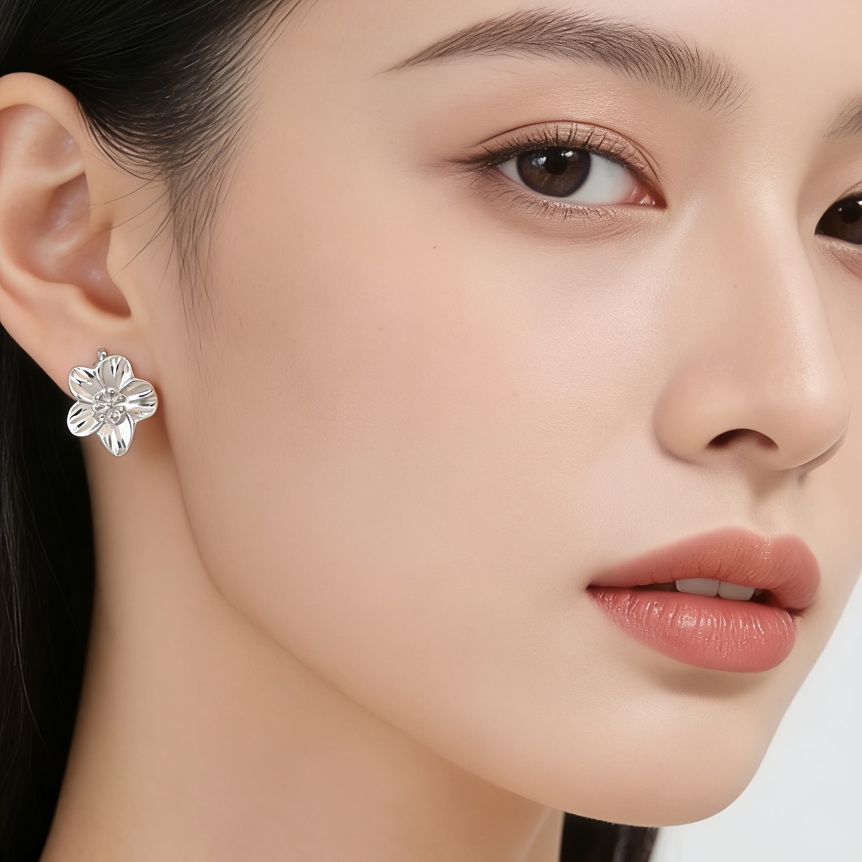 Women's Stylish Hypoallergenic Flower Ear Clips, Non-Pierced