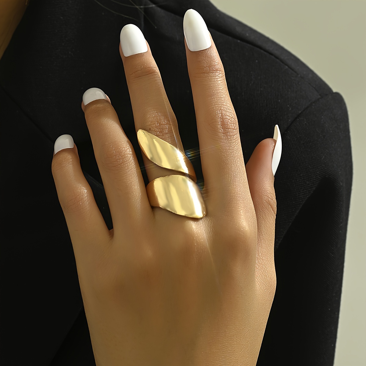 

Unique And Minimalist Glossy Wrap Ring Elegant Alloy Adjustable Finger Ring Jewelry Accessory