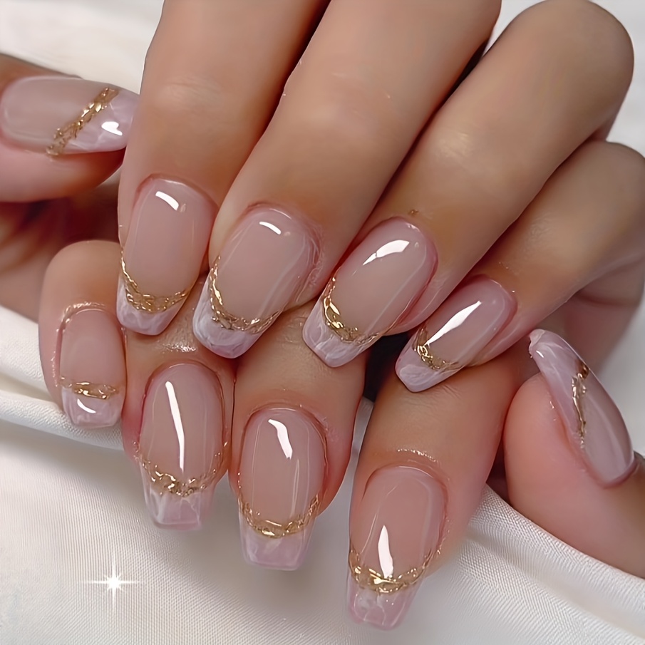 E-shop 24-teiliges Press-On-Nagelset, Mittellange Quadratische Kunstnägel in Nude-Pink mit Glanzfinish, Französisches Design mit Goldener