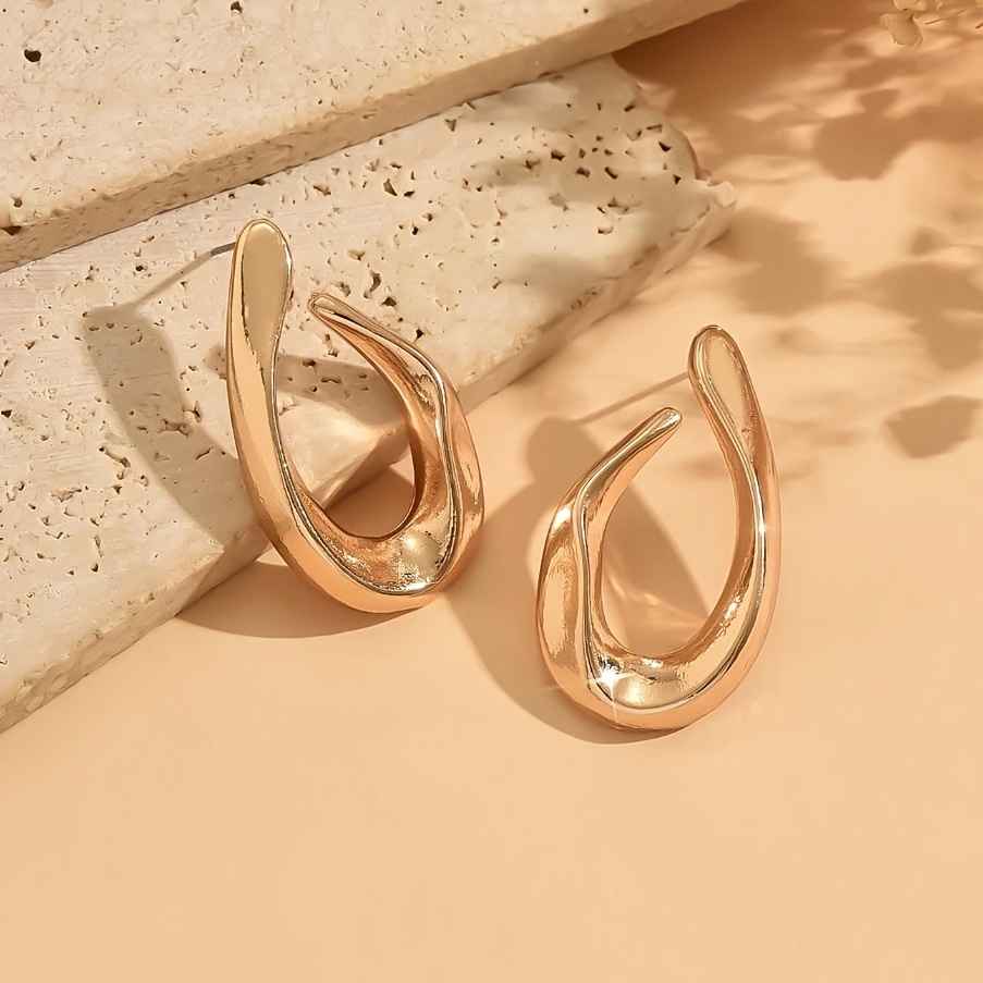 Minimalist Teardrop Earrings for Daily Wear