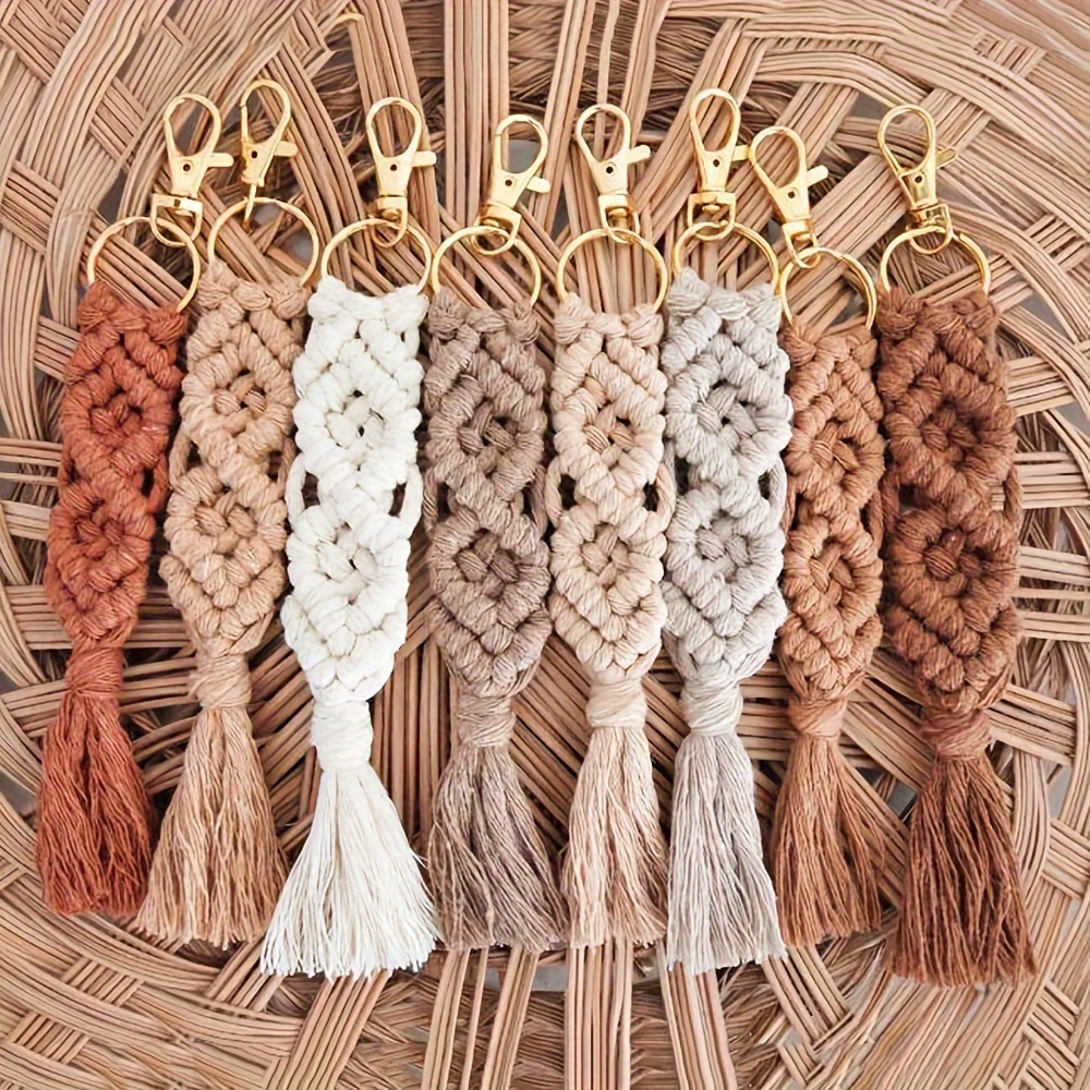 

Handcrafted Cotton Rope Macrame Tassel Keychain, Yarn Woven Key Ring, Decorative Boho Bag Charm, Unique Accessory For Valentine's Day, Single Individual Car Key Chain