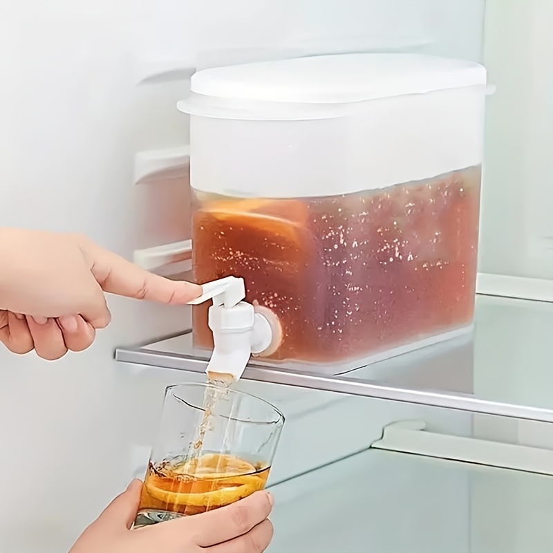 Large Capacity Refrigerator Beverage Dispenser with Faucet, Non-Rechargeable PP Drink Jug, Suitable for Lemonade, Juice, Tea, Fits Home Fridges - Modern White Cold Water Container