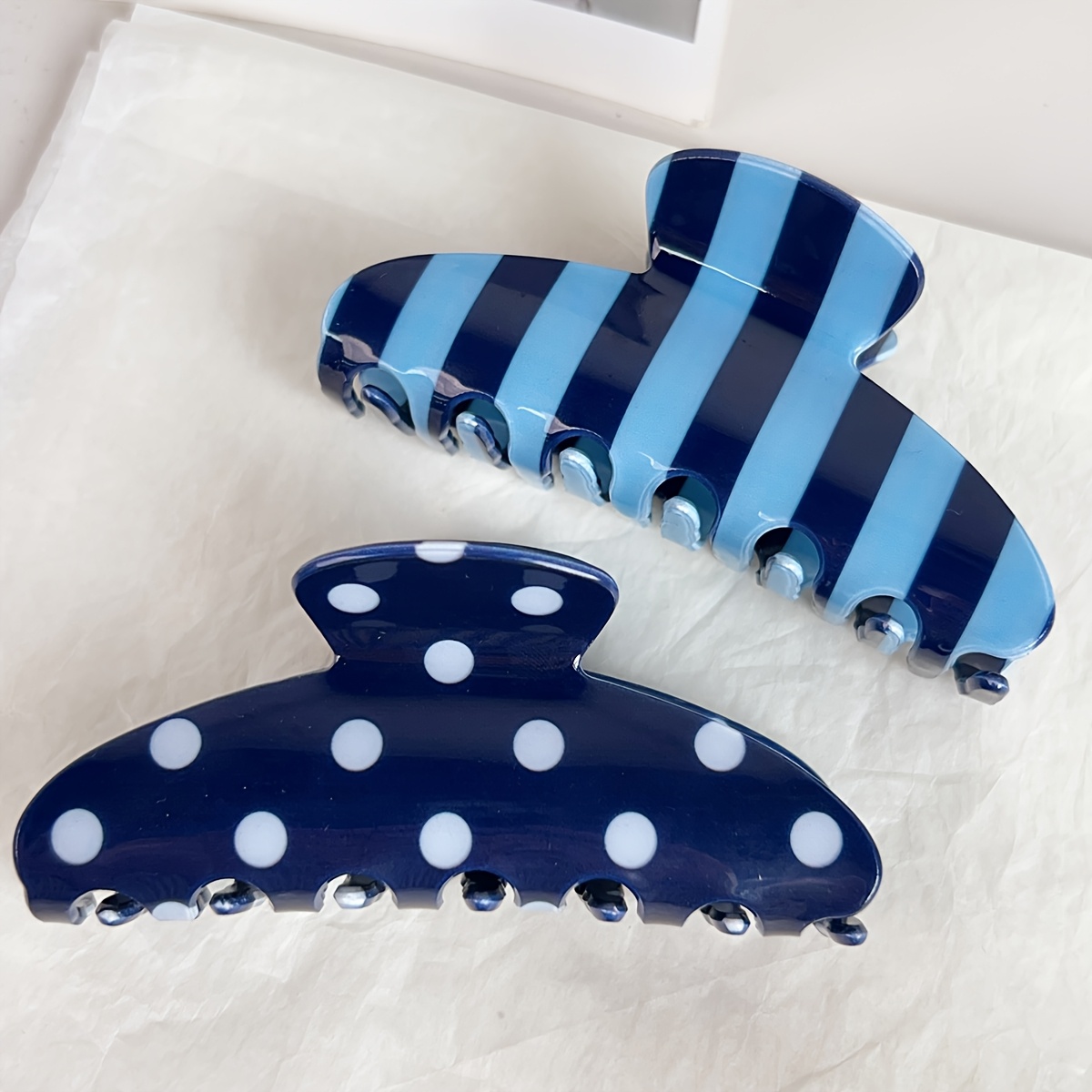 TEMU 2pcs Set Navy Blue Hair Claw Clips, Large Pvc Glossy Shark Clips, White Polka Dot + Light Blue Vertical Stripe Print Hair Claws, Non-slip ,
