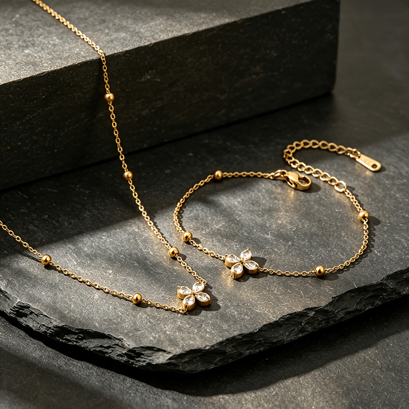 2pcs Double-Layer Fine Bead Clover Titanium Steel Jewelry Set