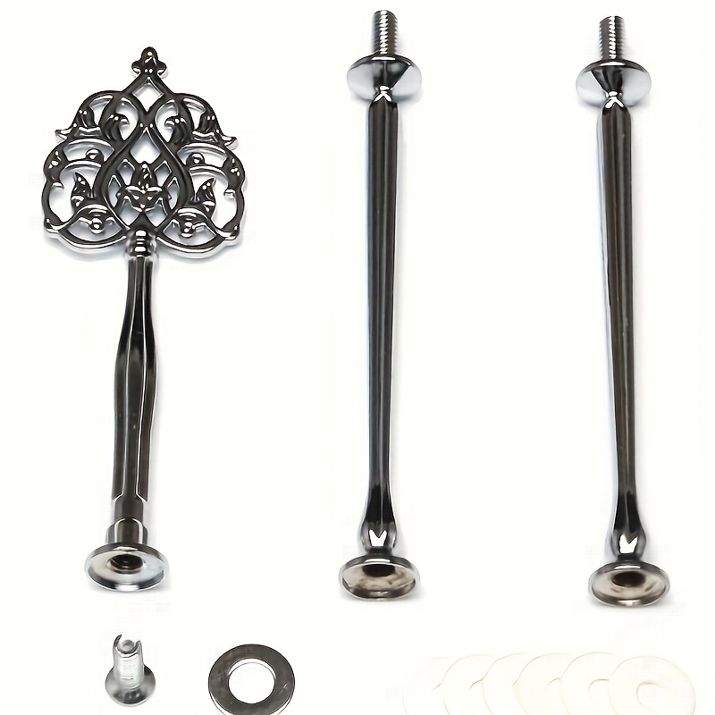 E-shop Eleganter goldener Kronen-Kuchenteller mit Blumendesign - Polierter Metall-Dessertständer für Gebäck, Kuchen und Obstarrangements - Kreative