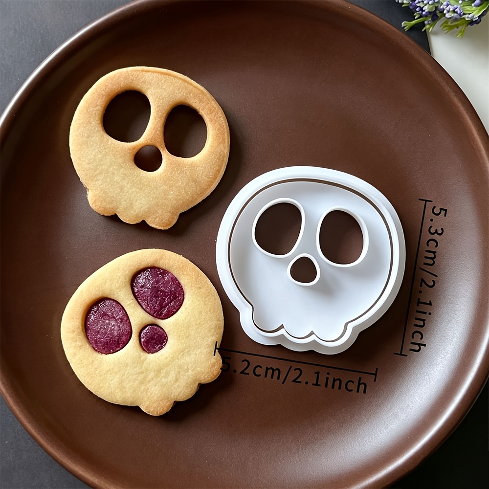 TEMU 1pc Cookie Cutter With Pattern, Suitable For Halloween And , Parent- Cookie Cutter, Holiday Party Baking Tool, Cookie Stamp, Halloween Christmas
